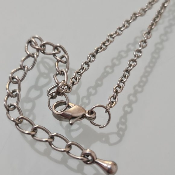 Small Owl Necklace - Picture 7 of 11